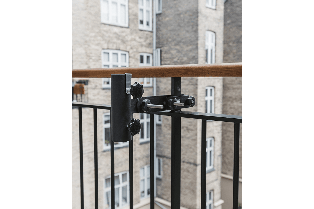 Extension for parasol bracket