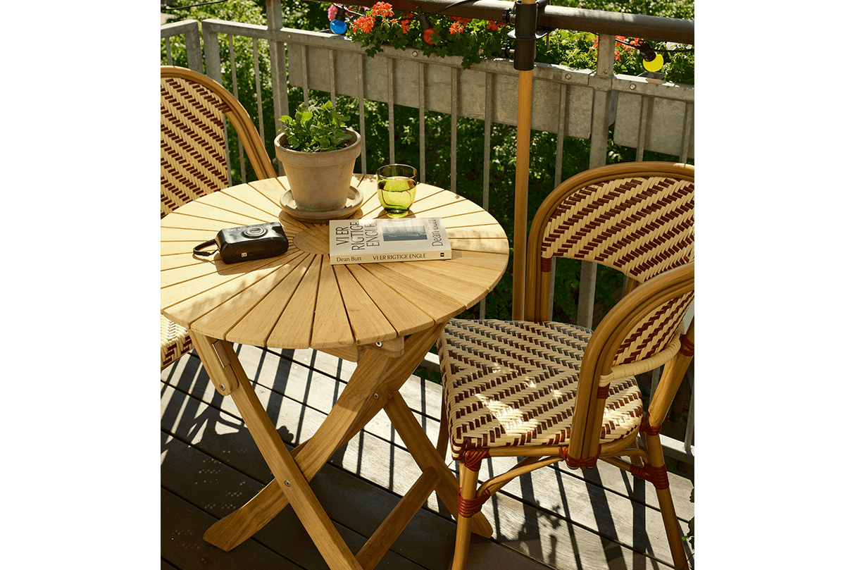 Delphine café chair in French weave