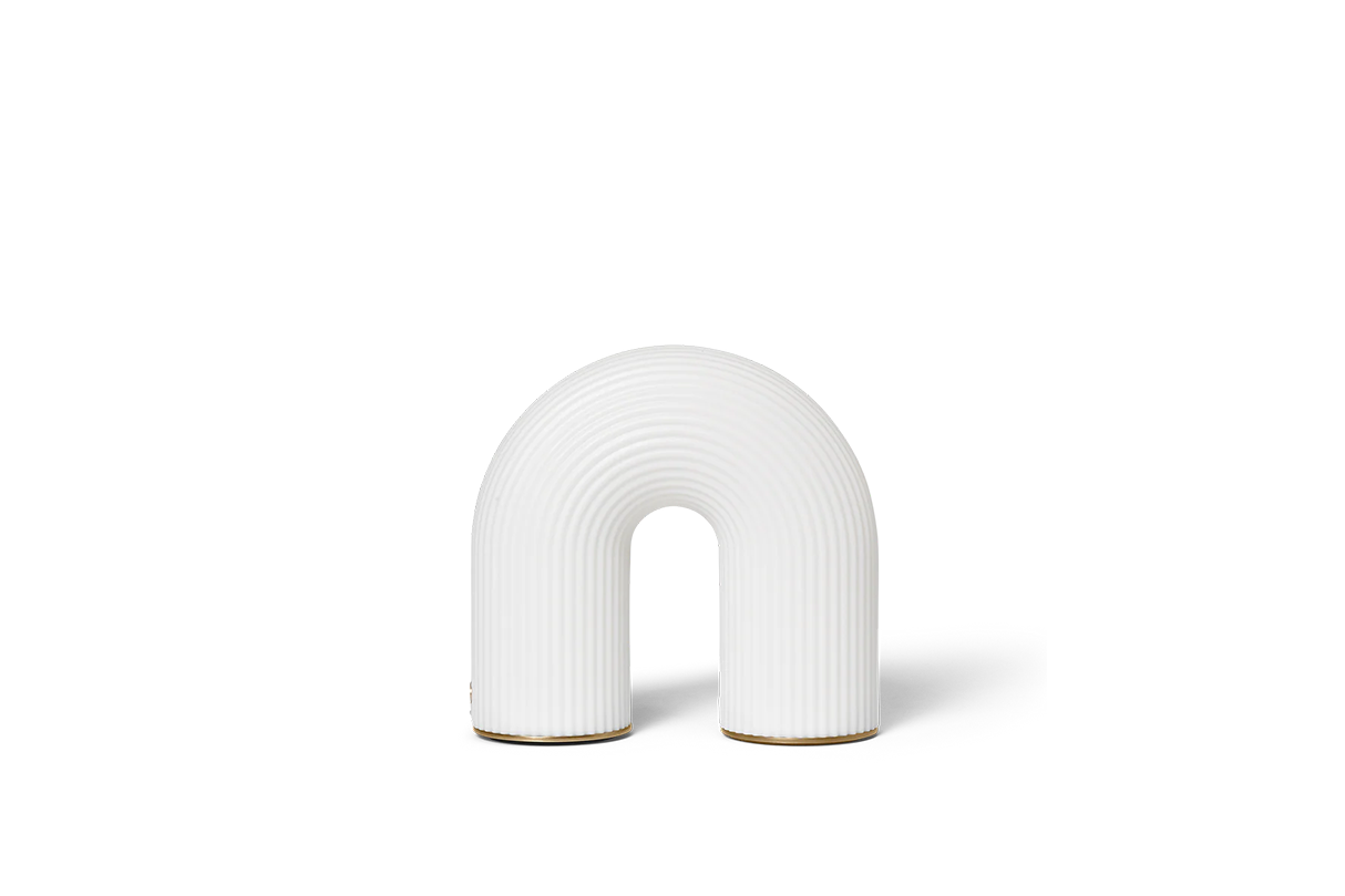 Vuelta portable lamp
