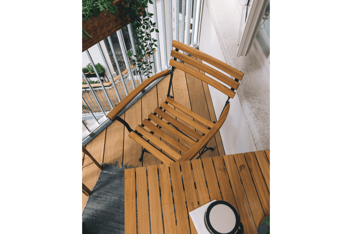 Katinka eucalyptus folding chair with armrest