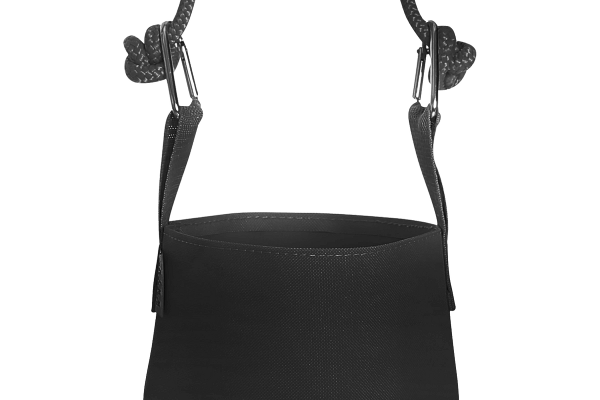 Single hanging flowerpot