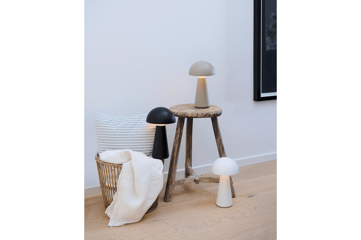 Sam rechargeable lamp