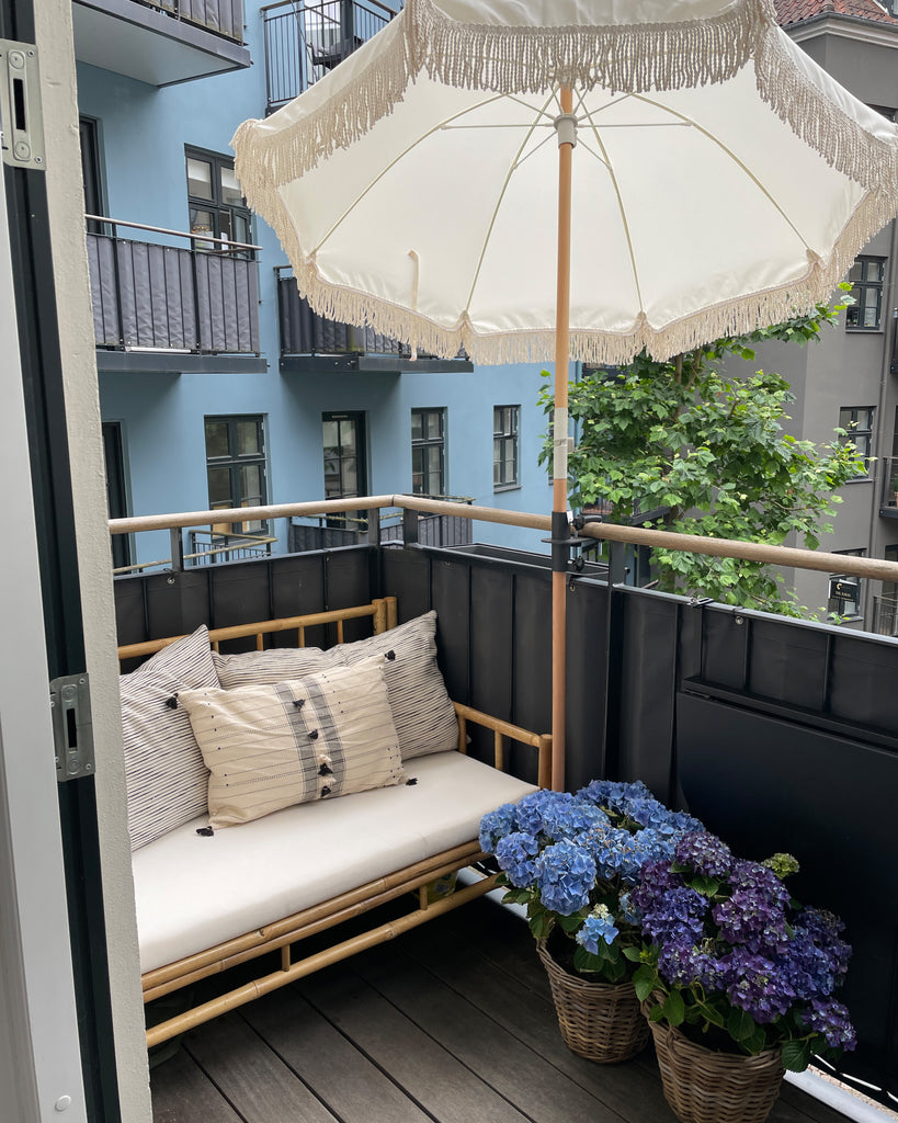 A calm space: Inspiration for styling a smaller outdoor space in the middle of the hectic city