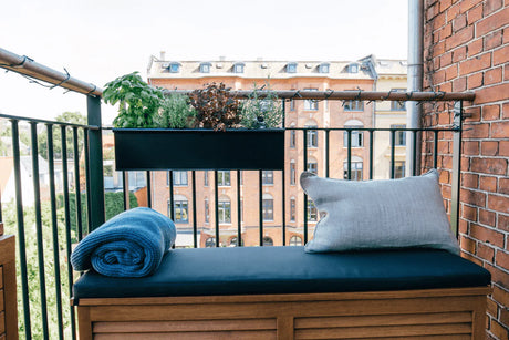 Esther black balcony flower box with self-watering system