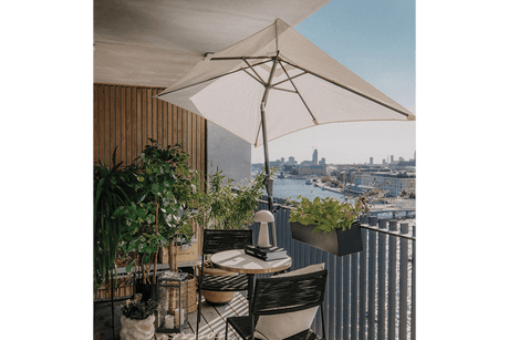 Frida rectangular parasol with hoist and tilt 140 x 220 cm