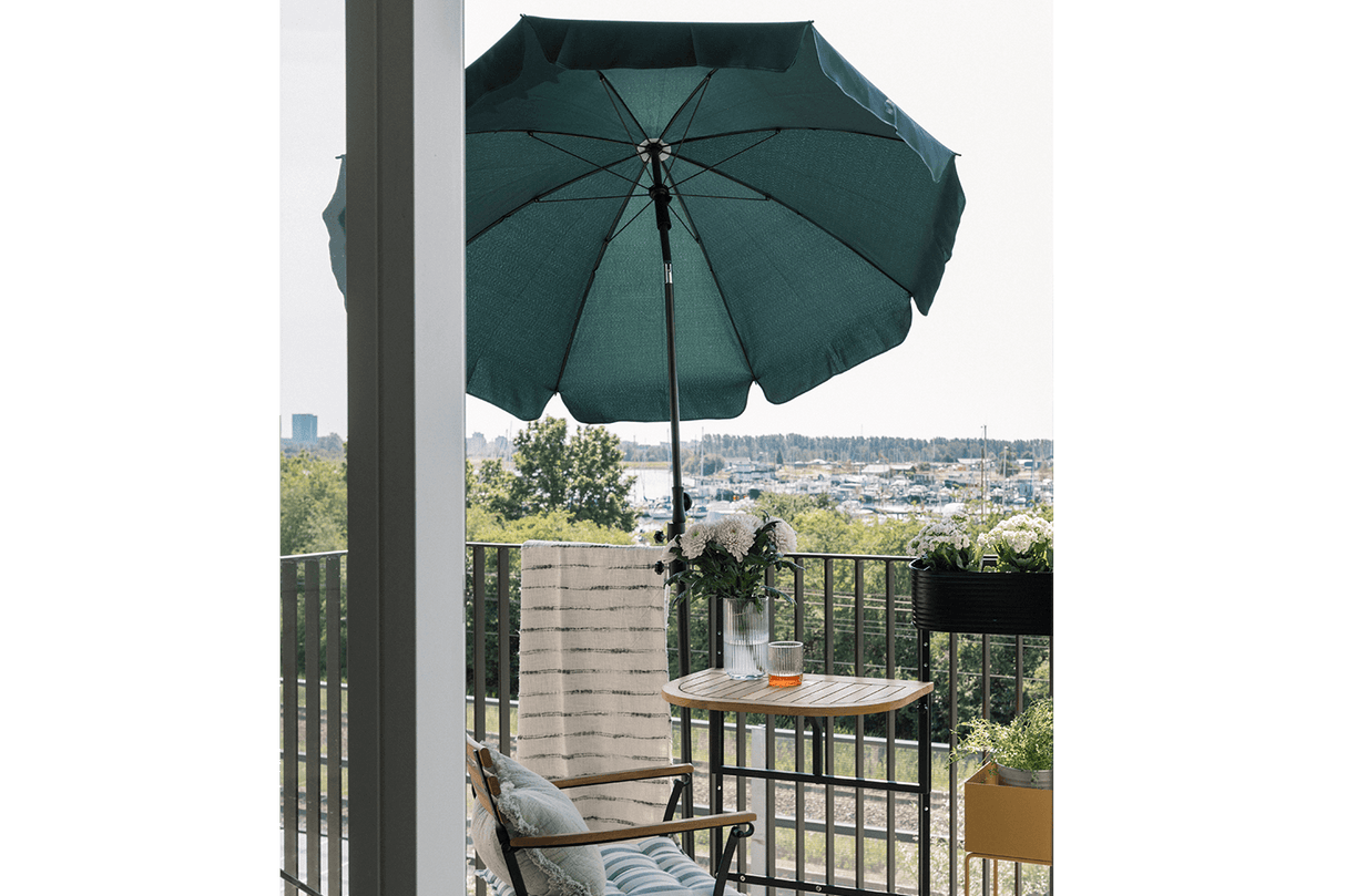 Jamila solid color parasol with tilt Ø150 cm