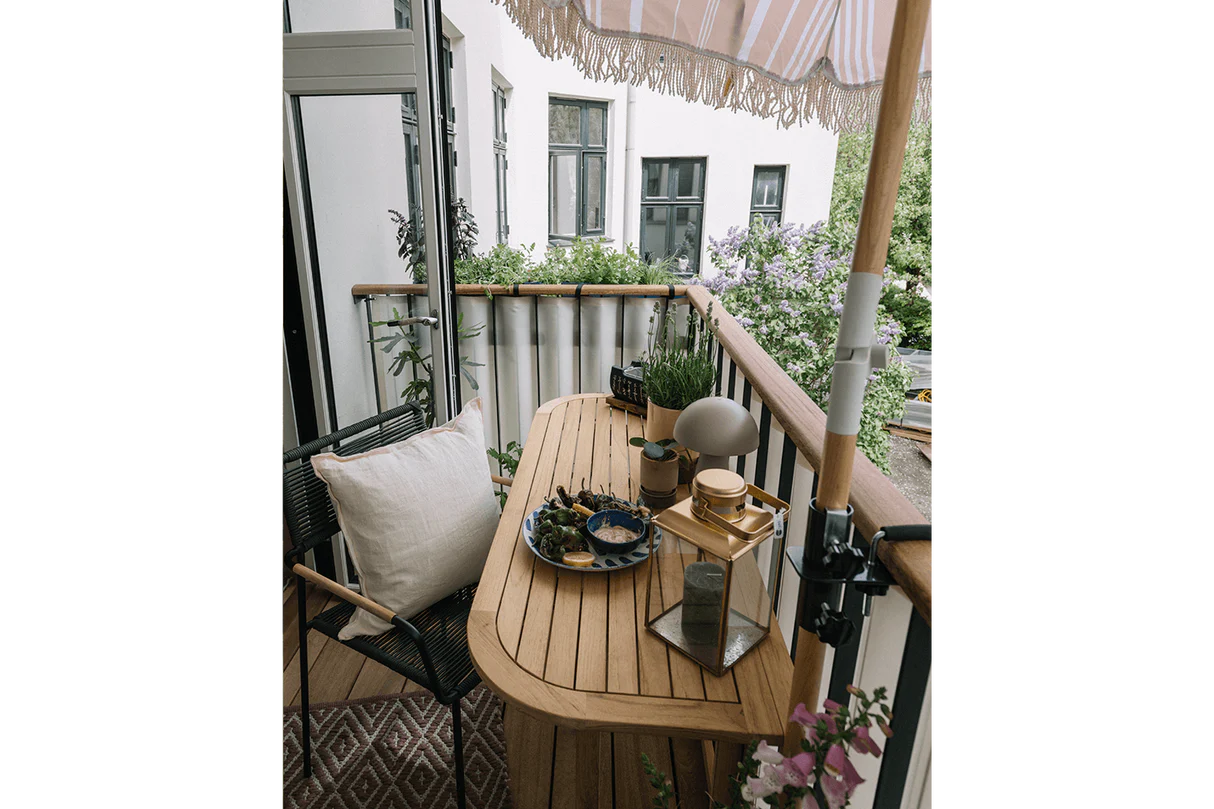 Laura teak folding table 130 x 50 cm