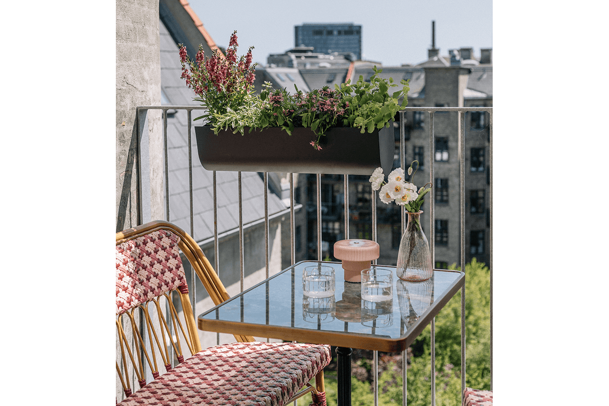 Uma balcony flower box
