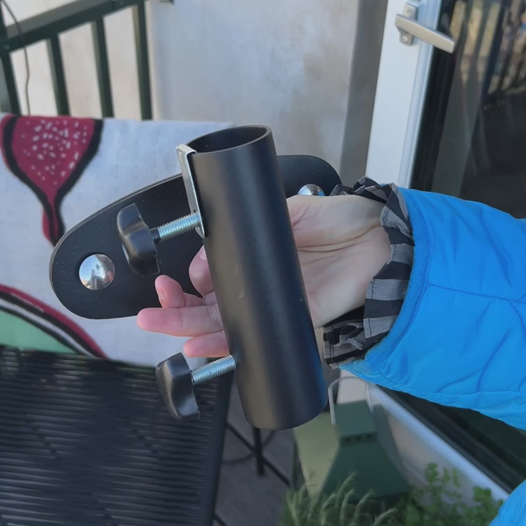 Storm parasol bracket for vertical bars