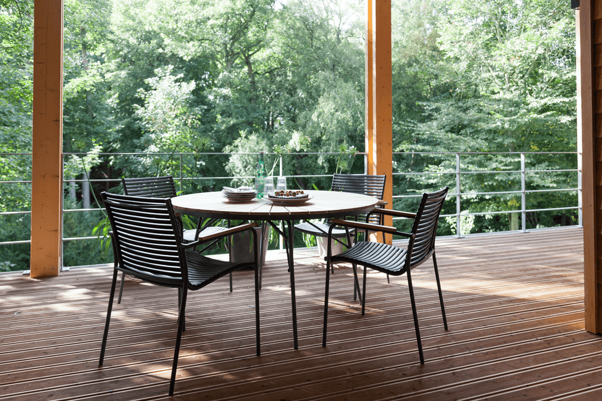 Mood classic chair with armrest