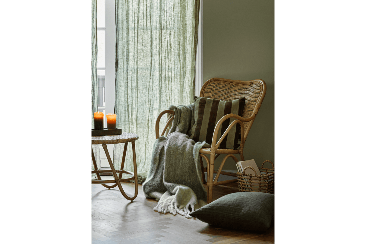 Mathea wool blanket with stripes