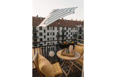 Frida stripe parasol with hoist and tilt Ø160 / Ø200 cm