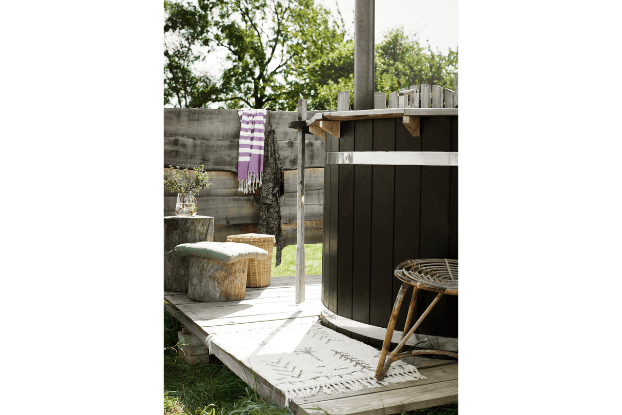 Pinstripe seat cushion 45 x 45 cm