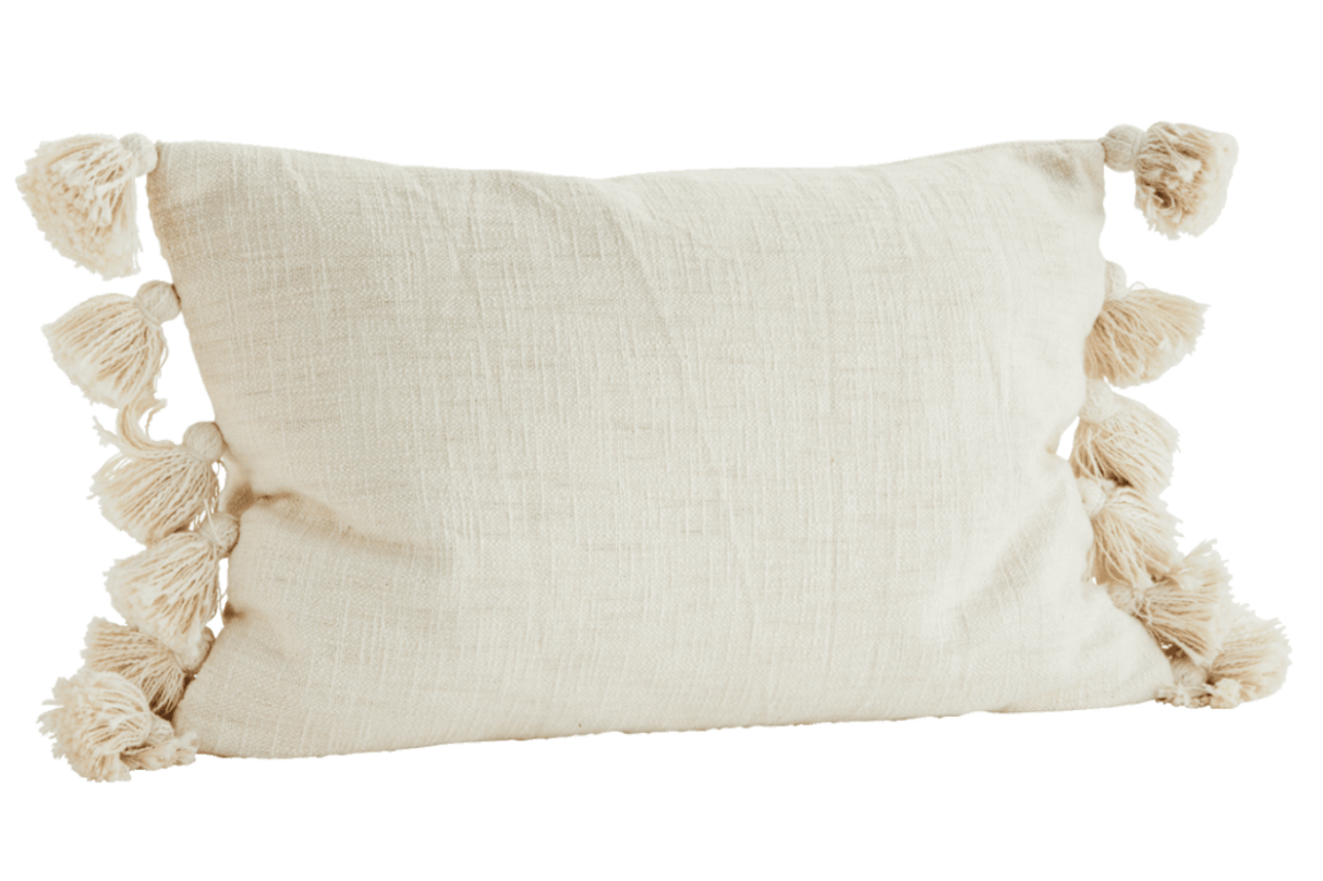 Pillowcase with tassels 40 x 60 cm