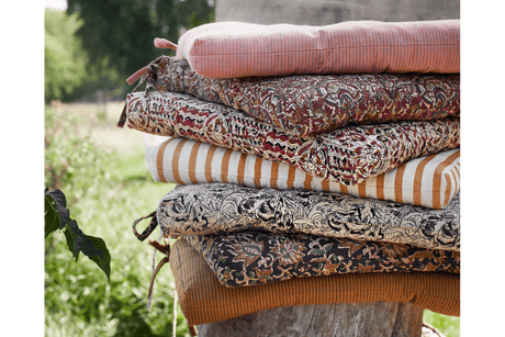 Honey stripe seat cushion 45 x 45 cm